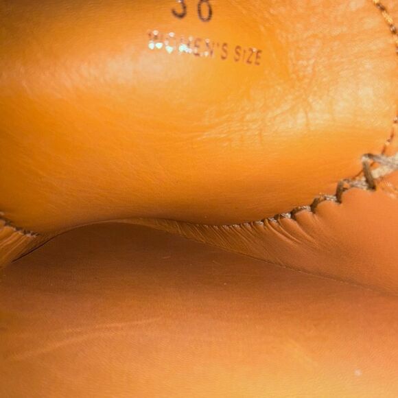 NEW Tod’s Gommino Bubble In Suede Size 38-PRICE FIRM - Picture 8 of 15